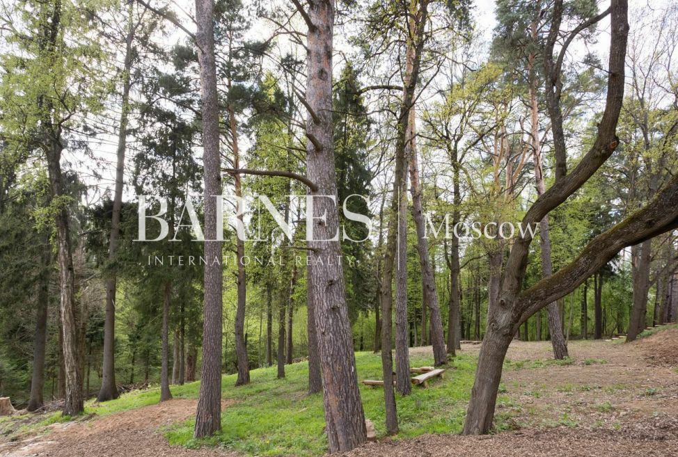 2-этажный коттедж 1 050 м² без отделки