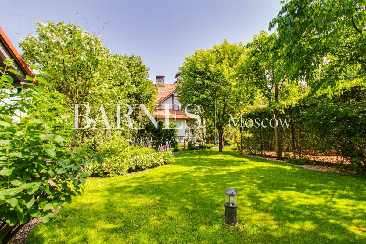 2-этажный коттедж 1 229 м² с отделкой