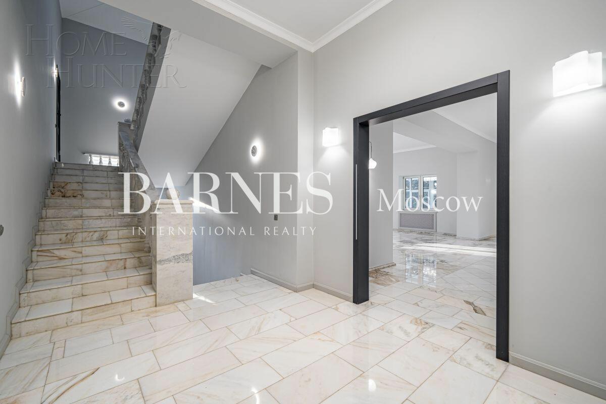 2-этажный коттедж 738 м² с отделкой