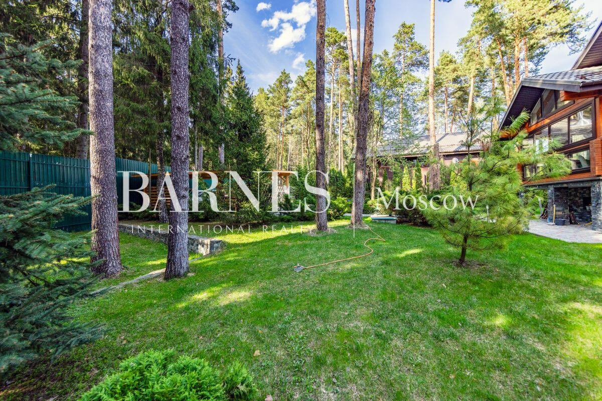 2-этажный коттедж 473.3 м² с отделкой