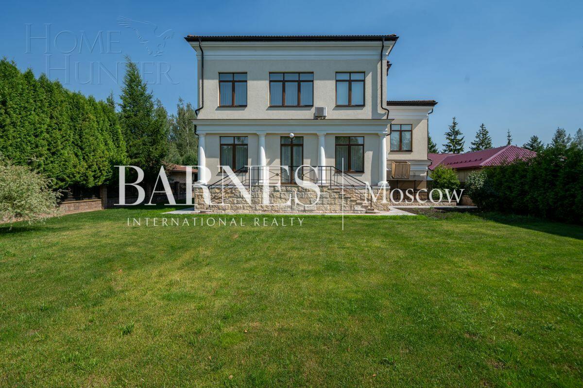 2-этажный коттедж 371 м² с отделкой