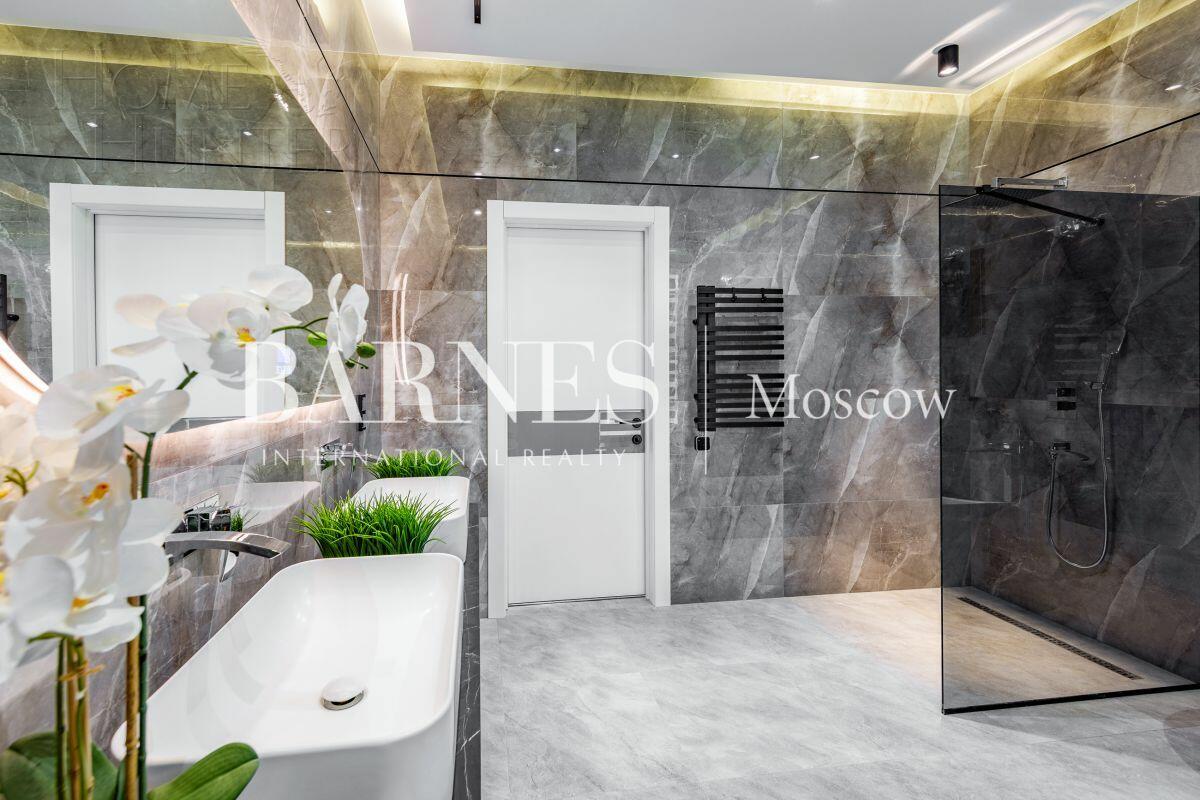 2-этажный коттедж 430 м² с отделкой