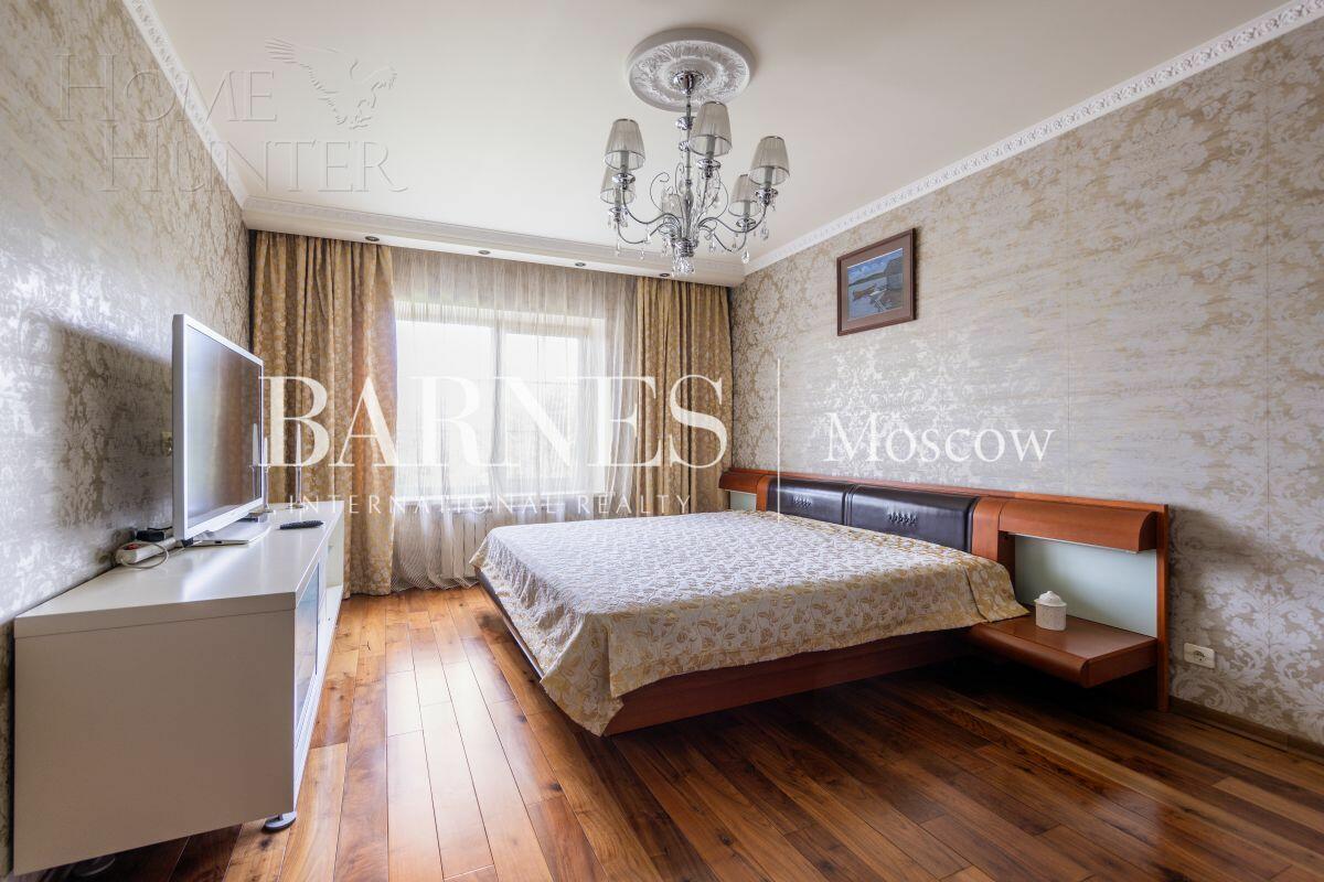 2-этажный коттедж 1 200 м² с отделкой