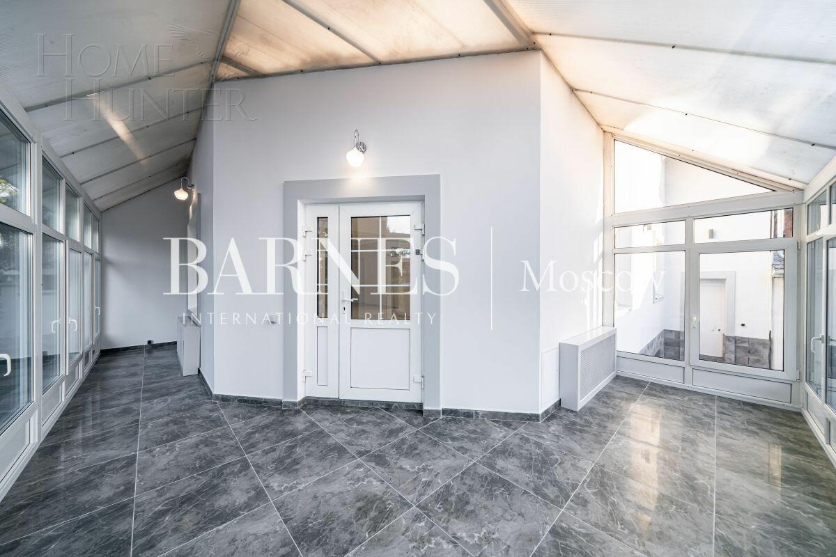 2-этажный коттедж 738 м² с отделкой