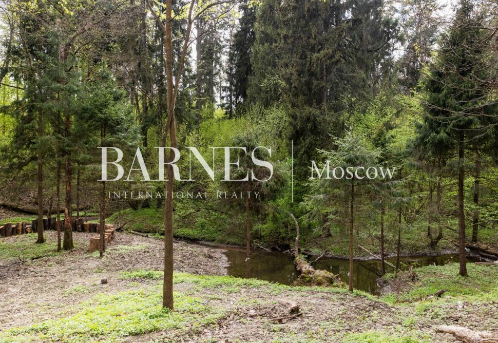 2-этажный коттедж 1 050 м² без отделки