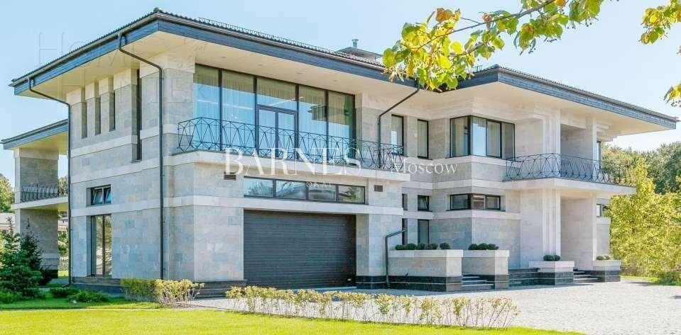 2-этажный коттедж 989.7 м² с отделкой