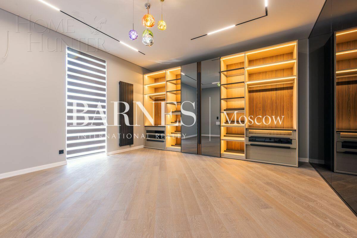 2-этажный коттедж 600 м² с отделкой