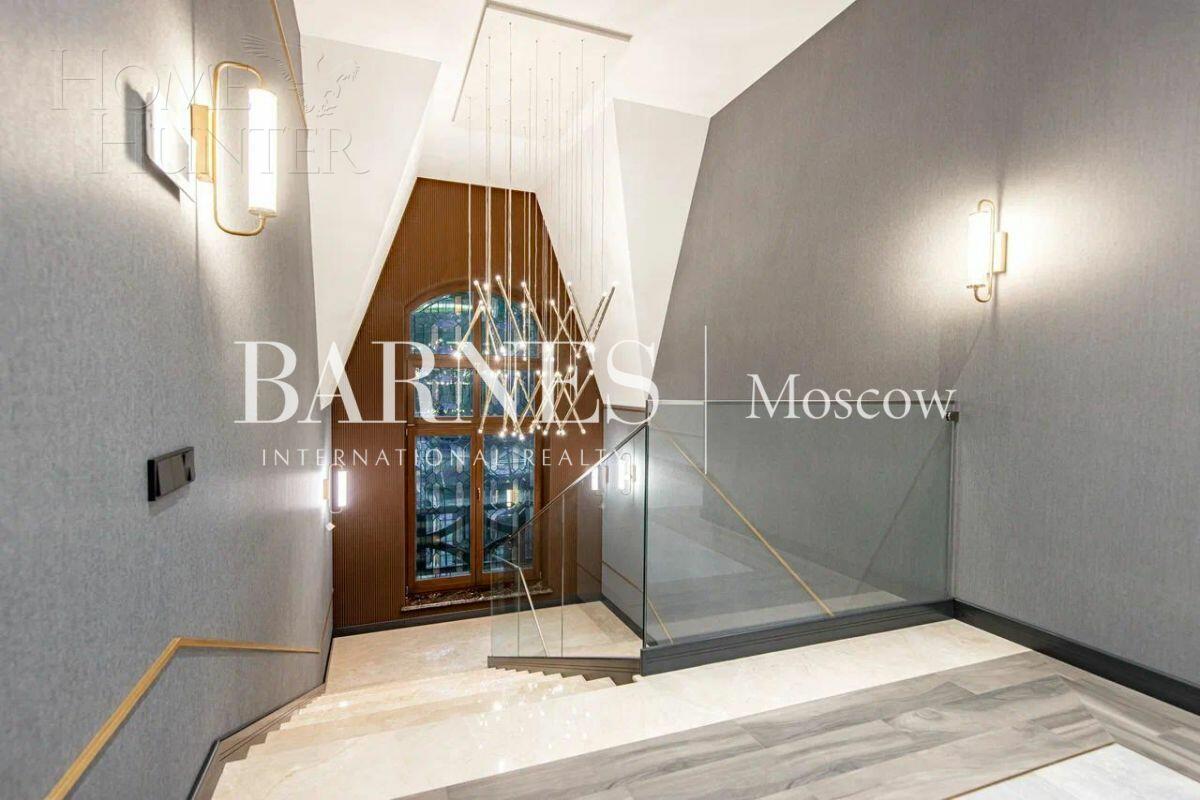 2-этажный коттедж 639 м² с отделкой