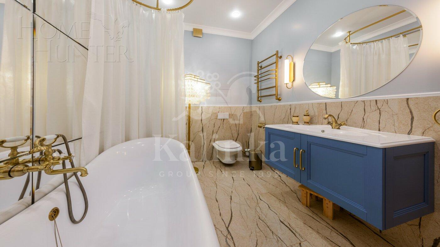 3-этажный коттедж 500 м² с отделкой