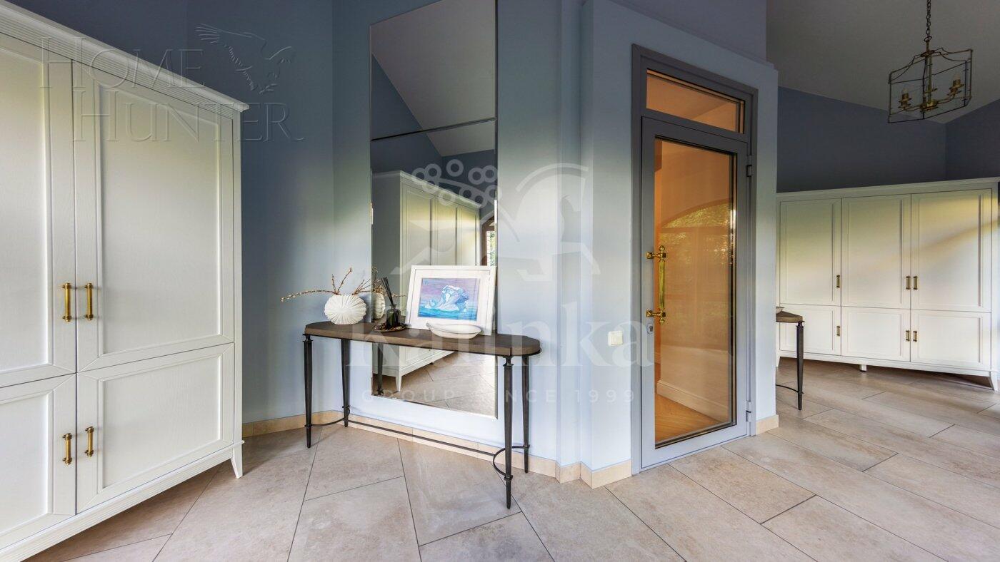 3-этажный коттедж 500 м² с отделкой