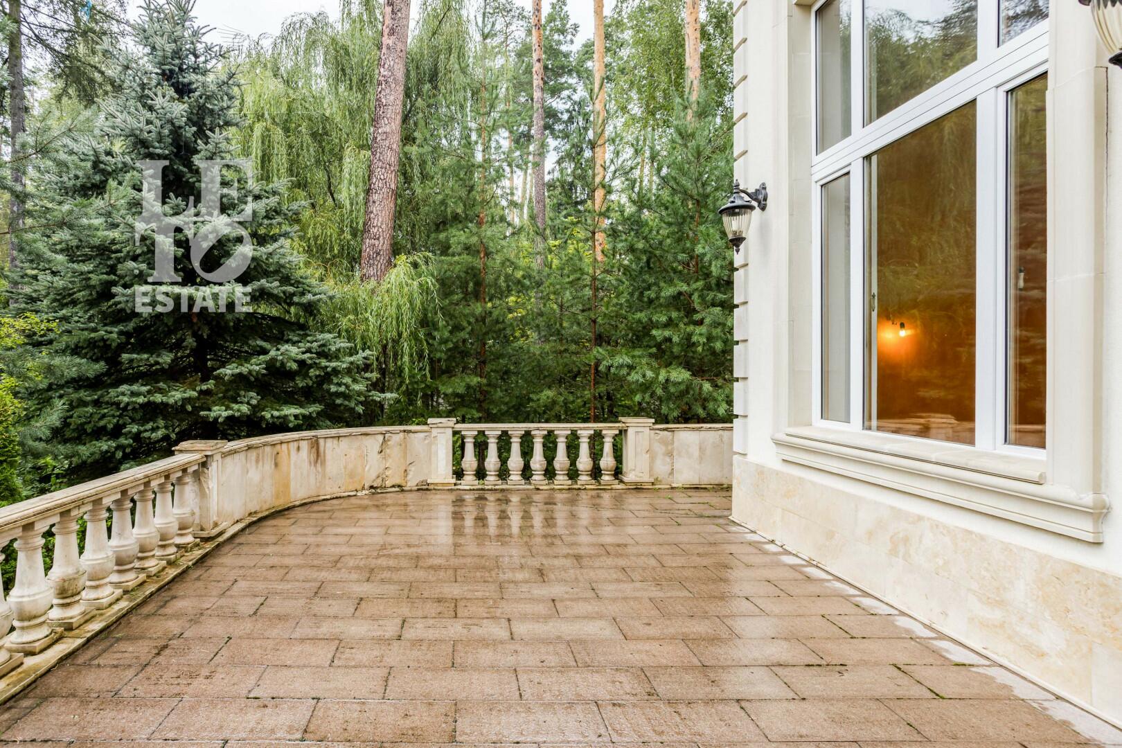 2-этажный коттедж 800 м² с отделкой