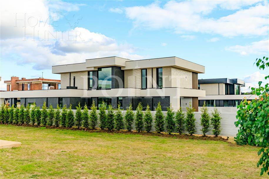 2-этажный коттедж 505 м² без отделки