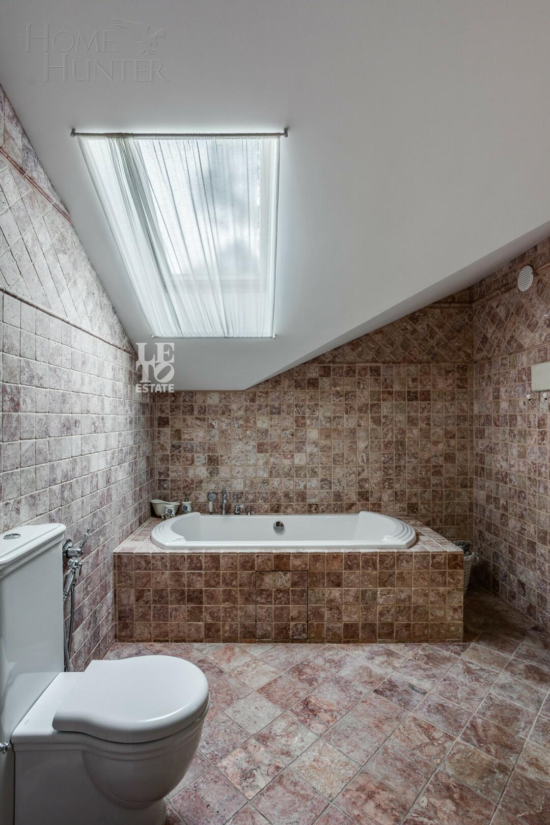 2-этажный коттедж 800 м² с отделкой