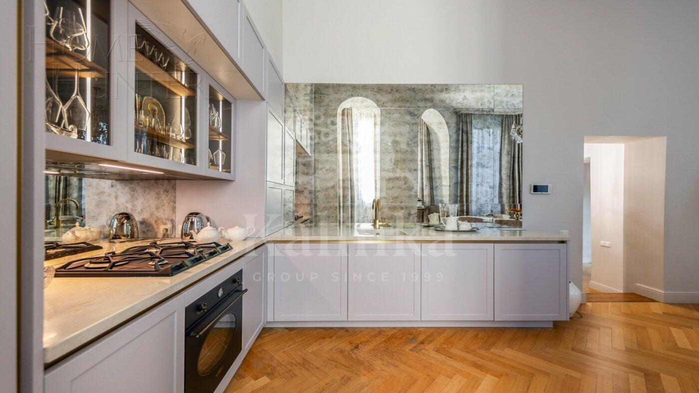 3-этажный коттедж 500 м² с отделкой