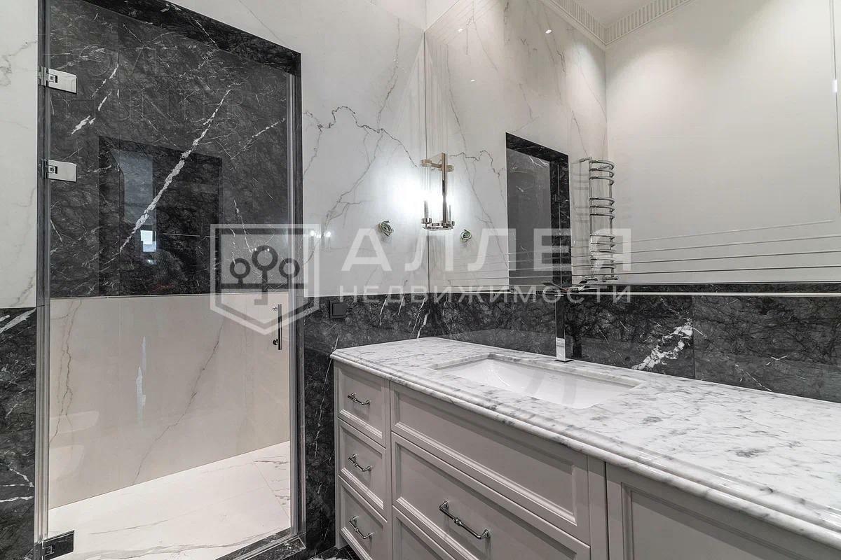 2-этажный коттедж 815 м² с отделкой