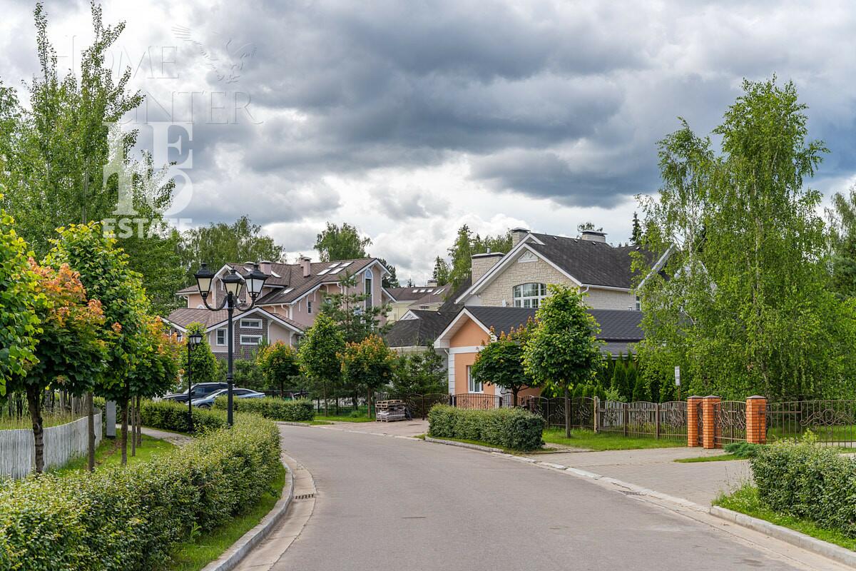 2-этажный коттедж 491 м² с отделкой