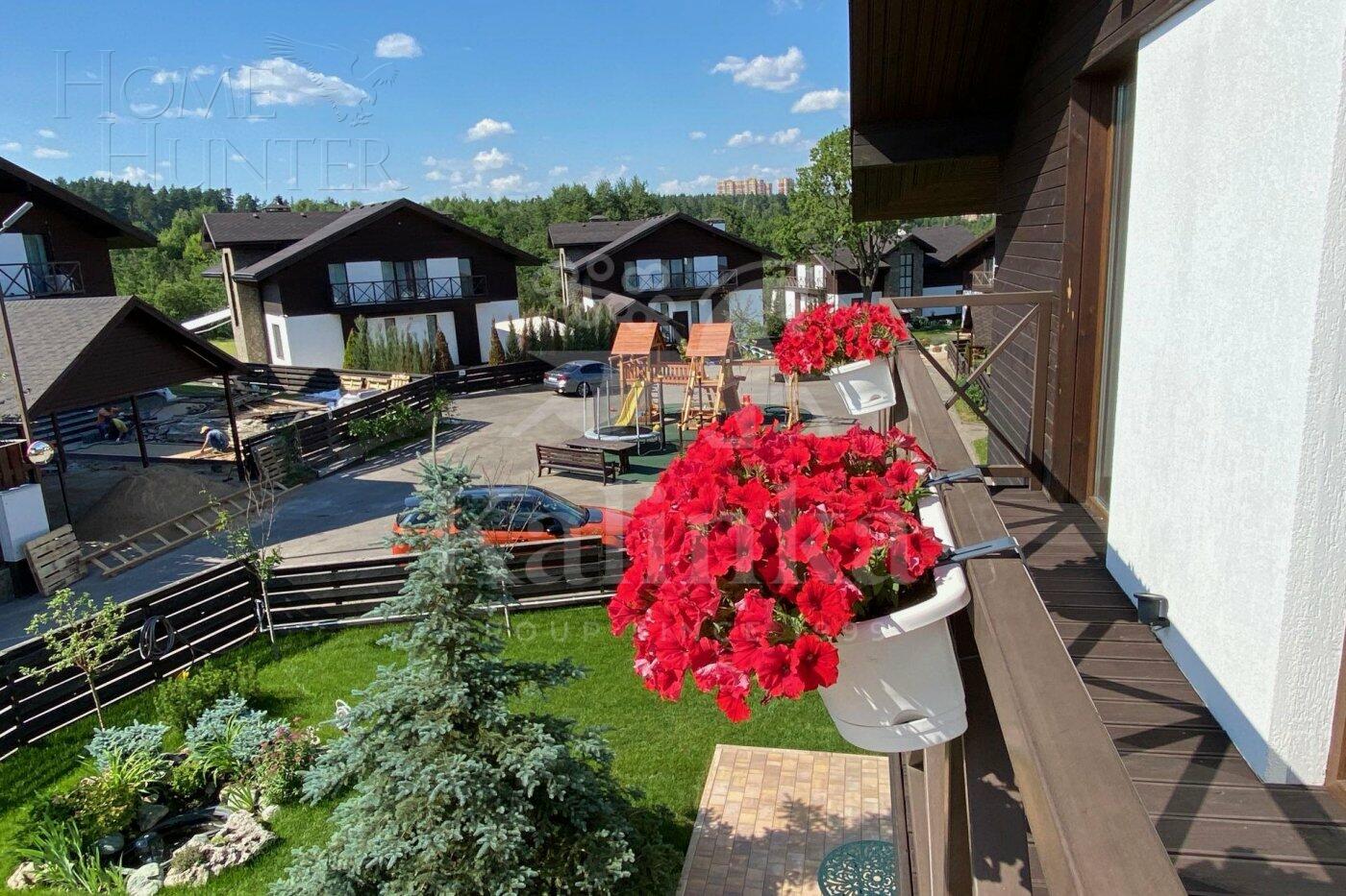 2-этажный коттедж 300 м² с отделкой