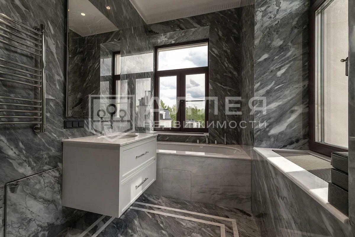 2-этажный коттедж 815 м² с отделкой