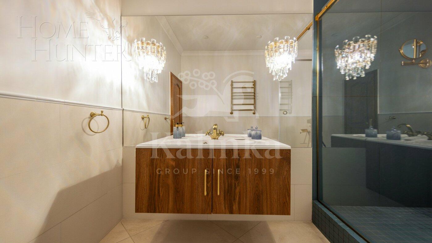 3-этажный коттедж 500 м² с отделкой