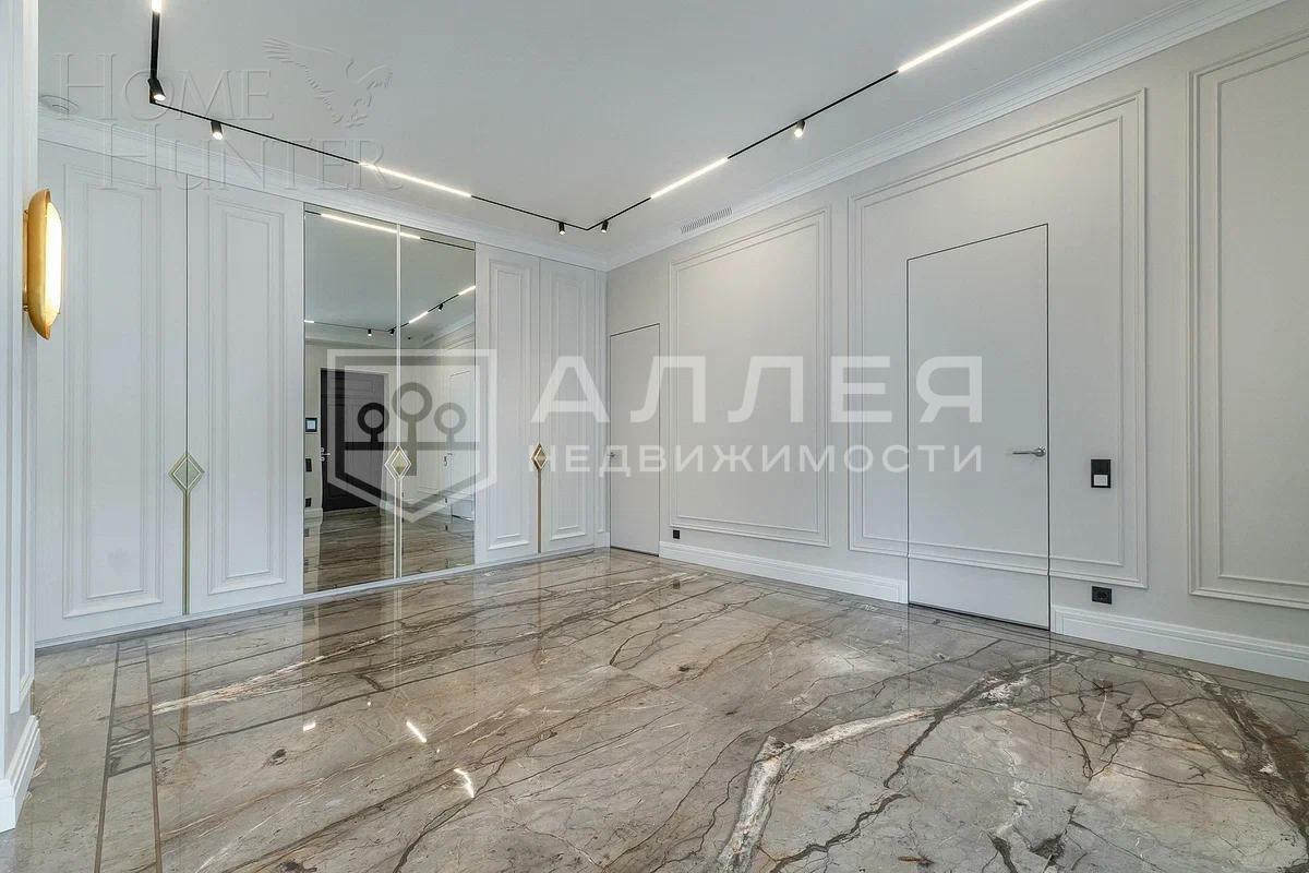 2-этажный коттедж 815 м² с отделкой