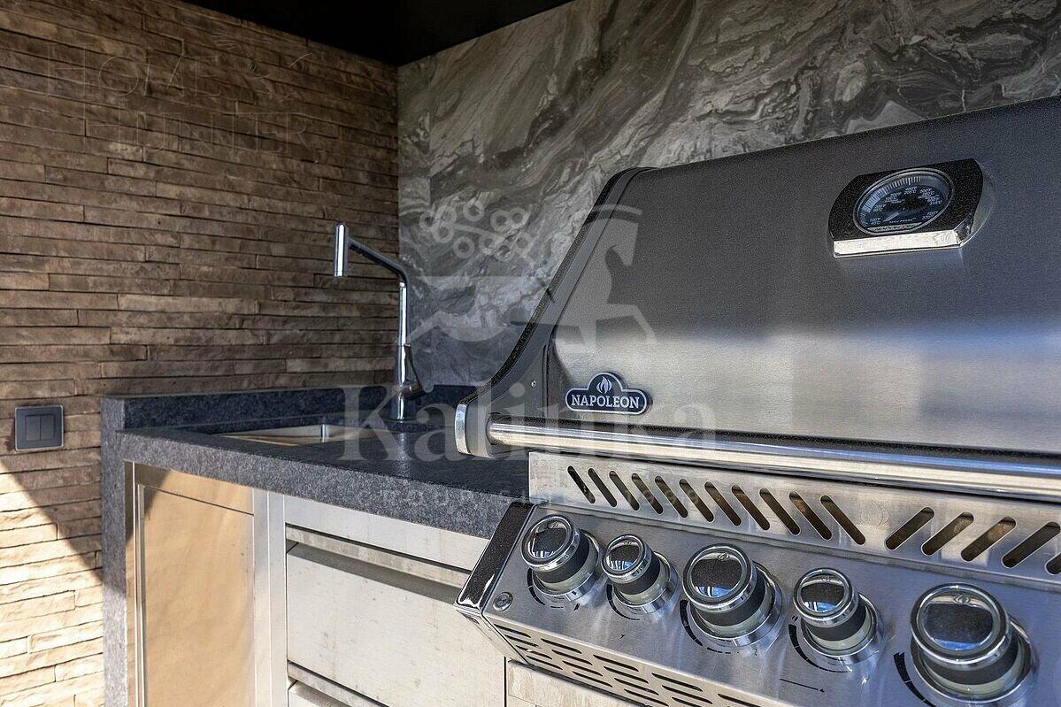 3-этажный коттедж 550 м² с отделкой