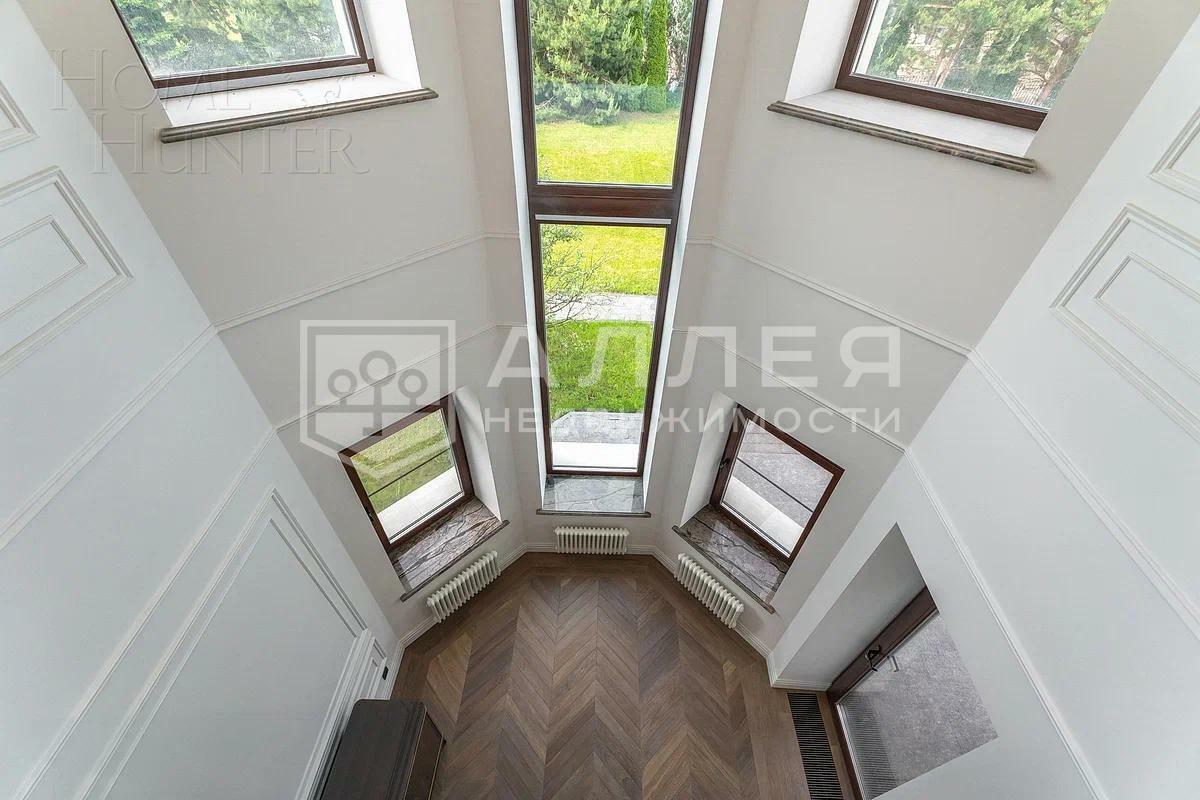 2-этажный коттедж 815 м² с отделкой