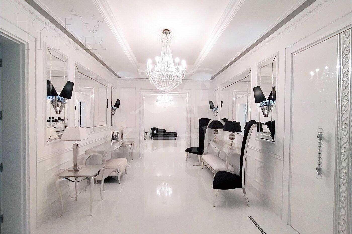 3-этажный коттедж 1 831 м² с отделкой