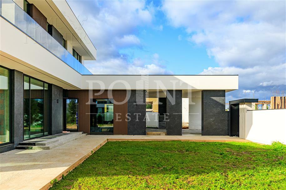 2-этажный коттедж 621 м² без отделки