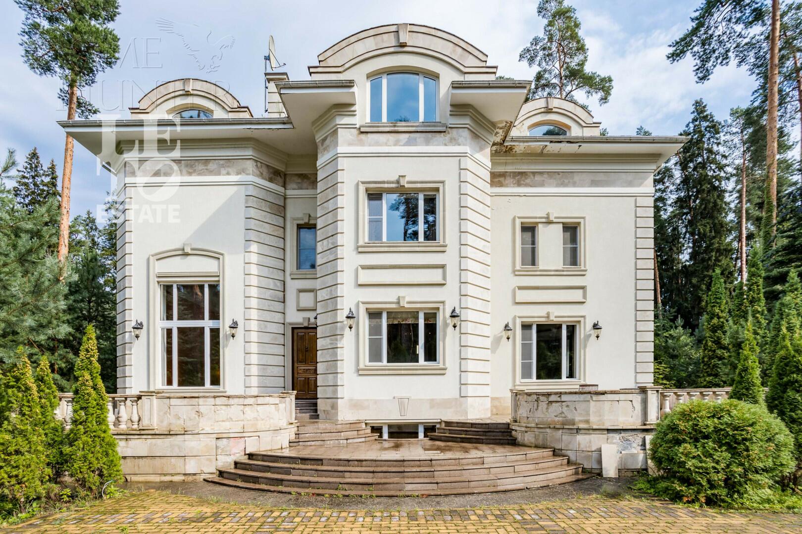 2-этажный коттедж 800 м² с отделкой