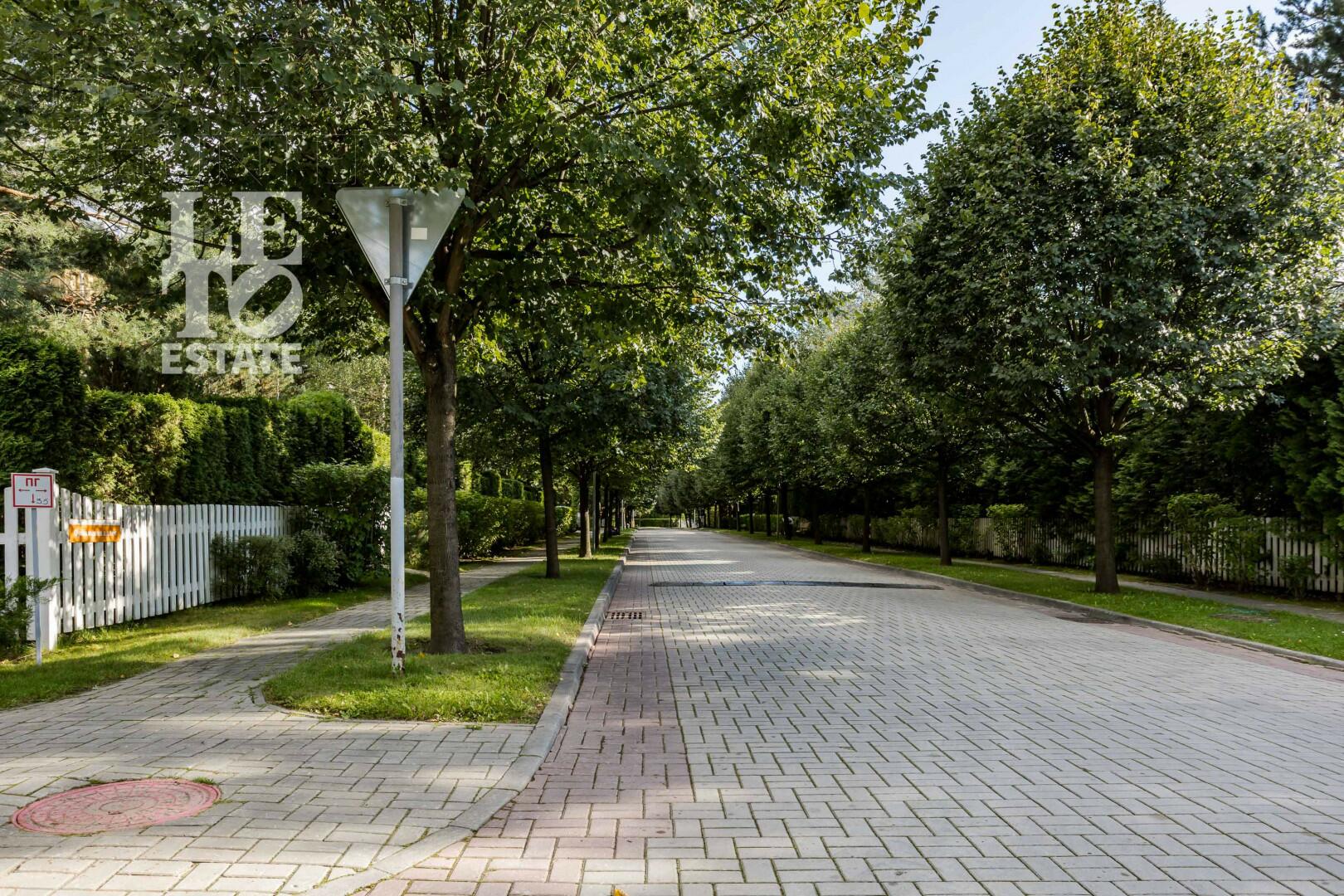 Участок 192.62 сот. в охраняемом поселке