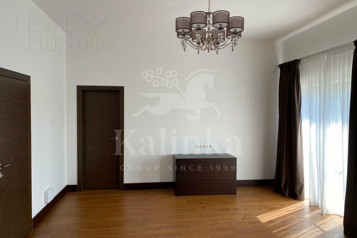 2-этажный коттедж 300 м² с отделкой