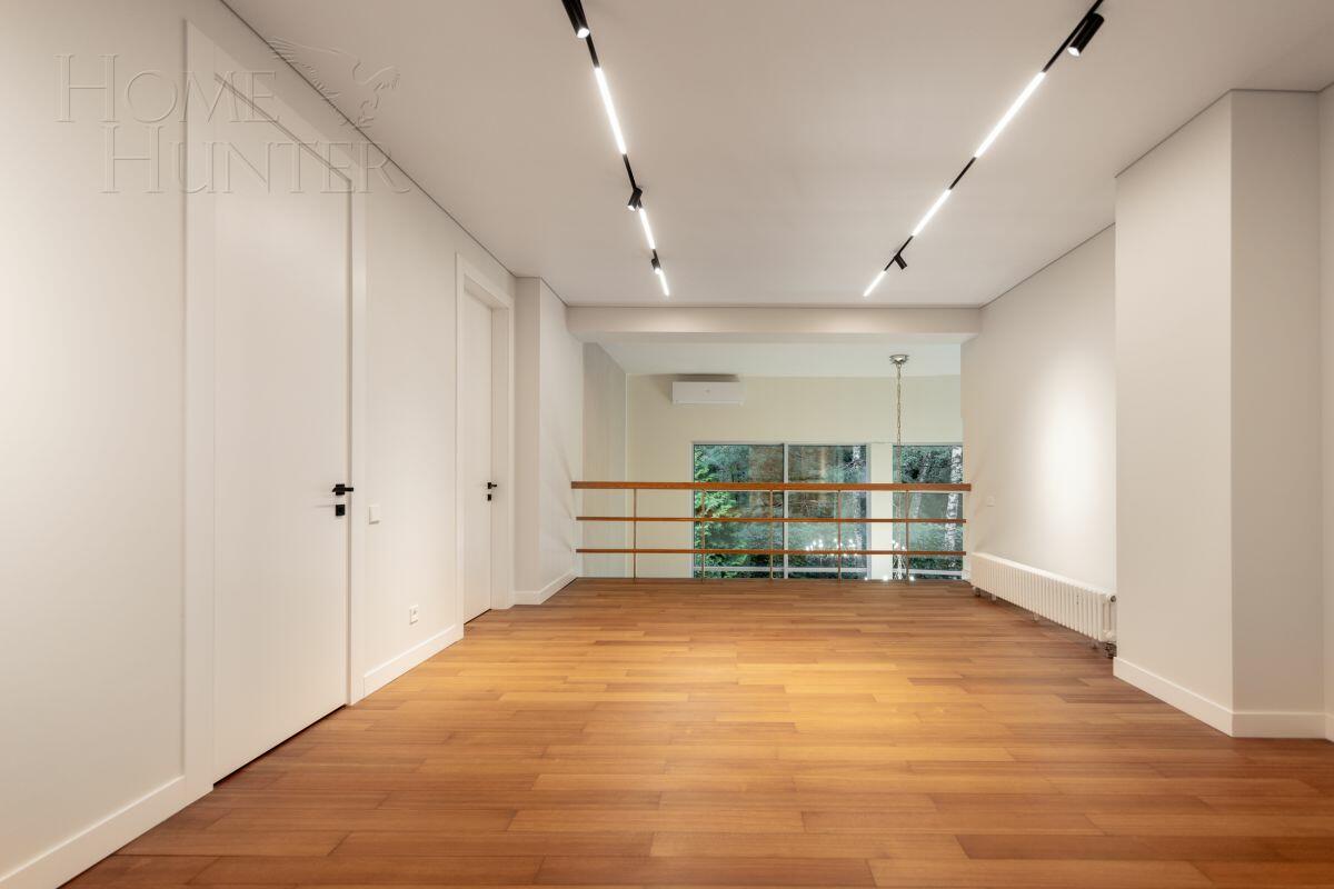 2-этажный коттедж 711 м² с отделкой