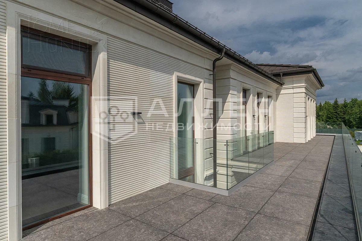 2-этажный коттедж 815 м² с отделкой