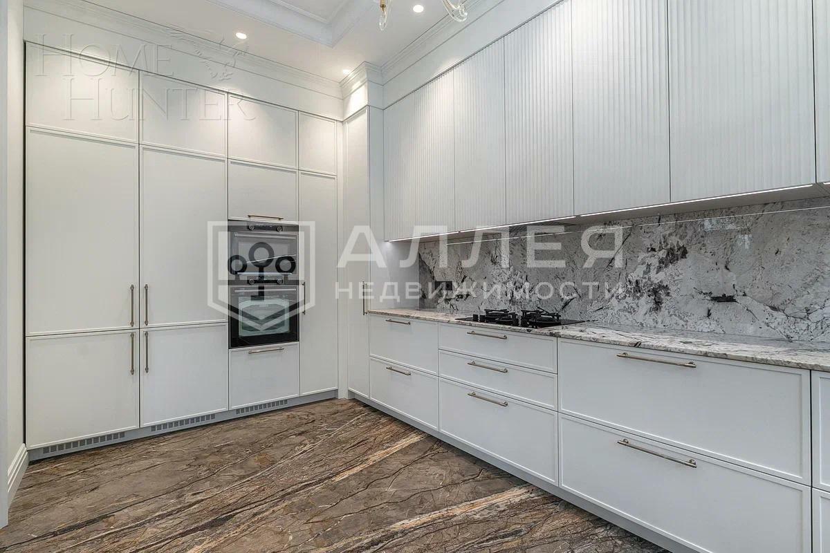 2-этажный коттедж 815 м² с отделкой