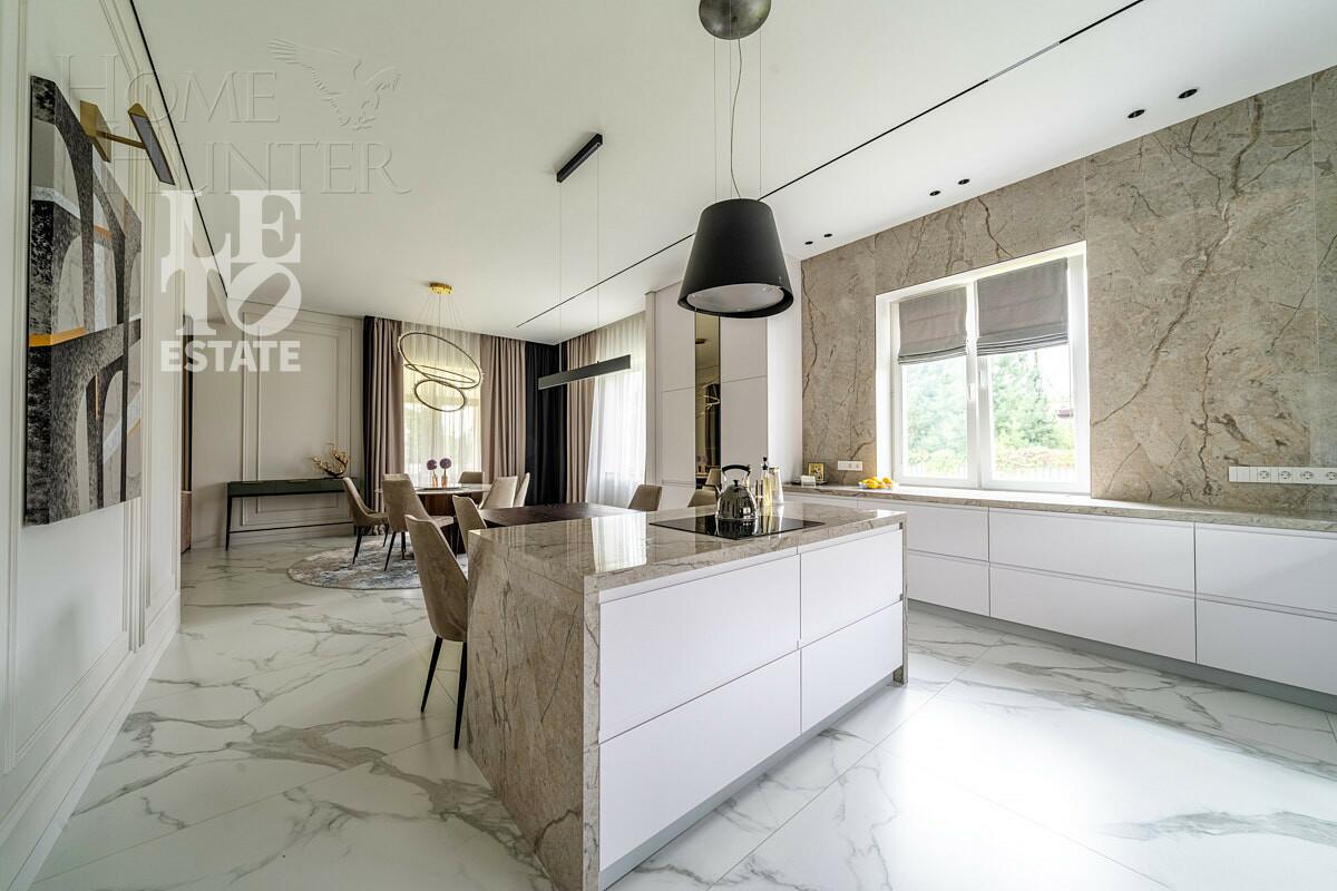 2-этажный коттедж 491 м² с отделкой