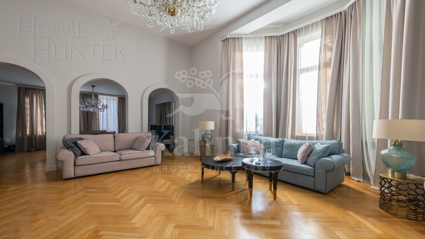 3-этажный коттедж 500 м² с отделкой