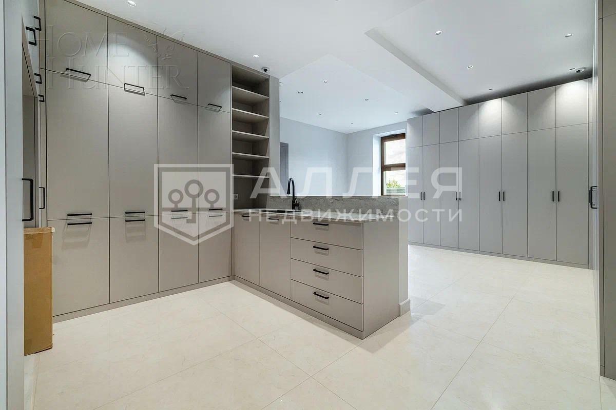 2-этажный коттедж 815 м² с отделкой