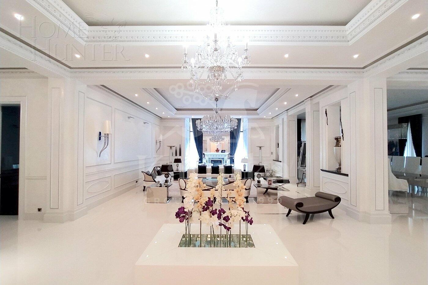 3-этажный коттедж 1 831 м² с отделкой