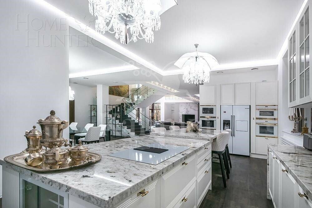 2-этажный коттедж 1 200 м² с отделкой