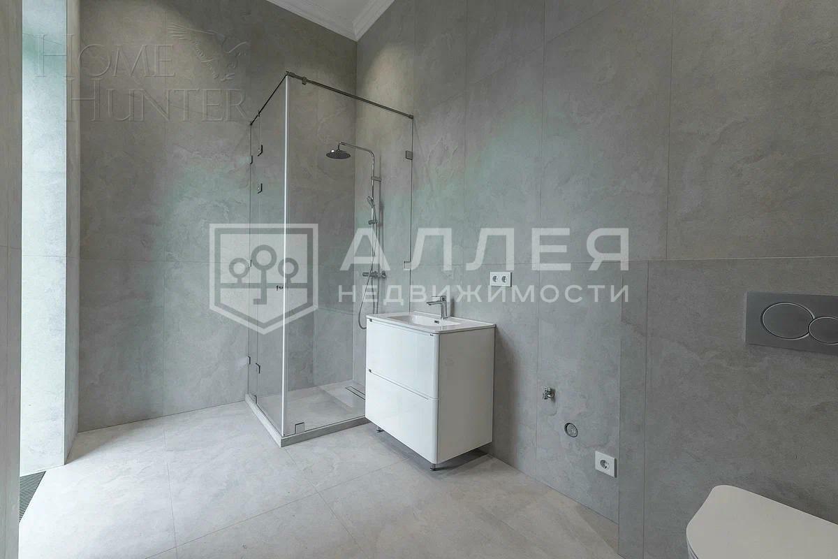 2-этажный коттедж 815 м² с отделкой