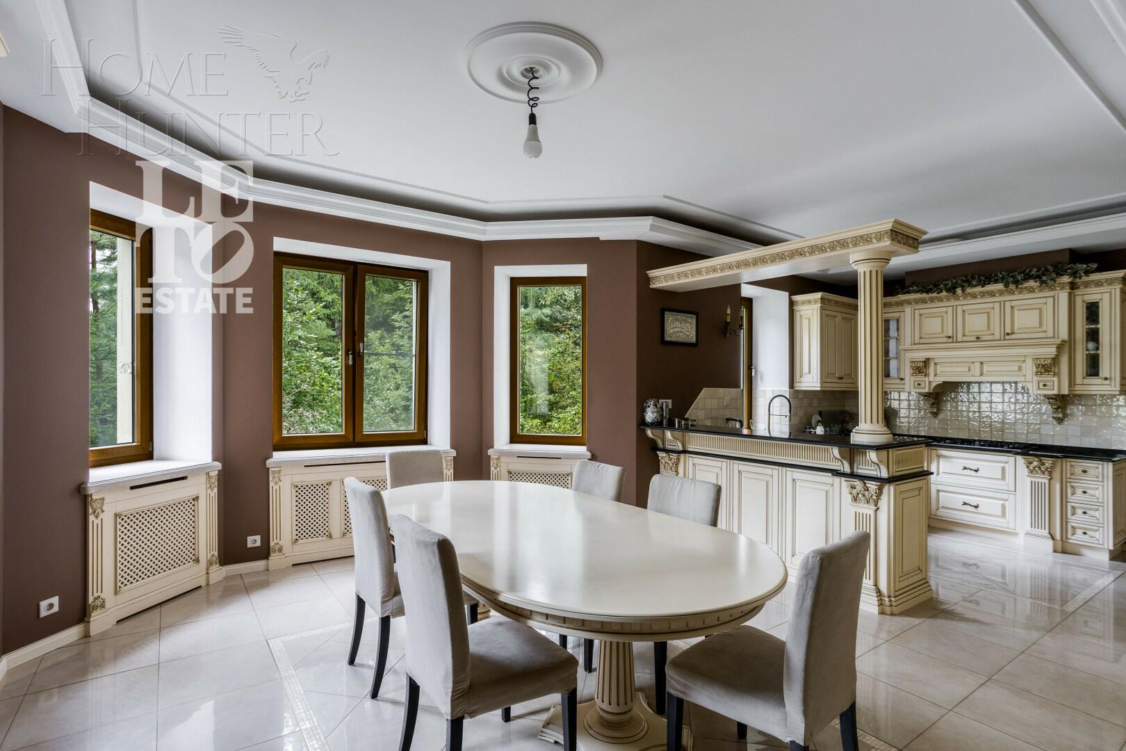 2-этажный коттедж 800 м² с отделкой