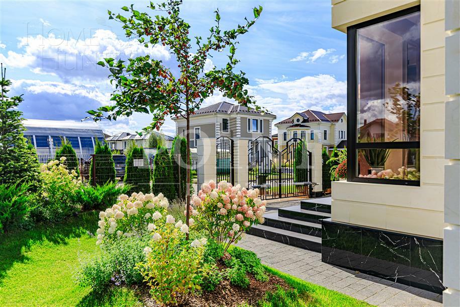 2-этажный коттедж 278 м² с отделкой