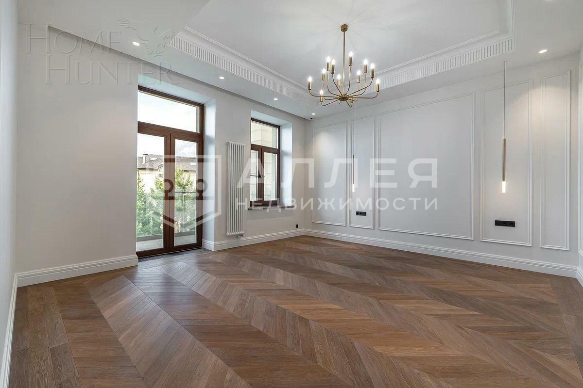 2-этажный коттедж 815 м² с отделкой