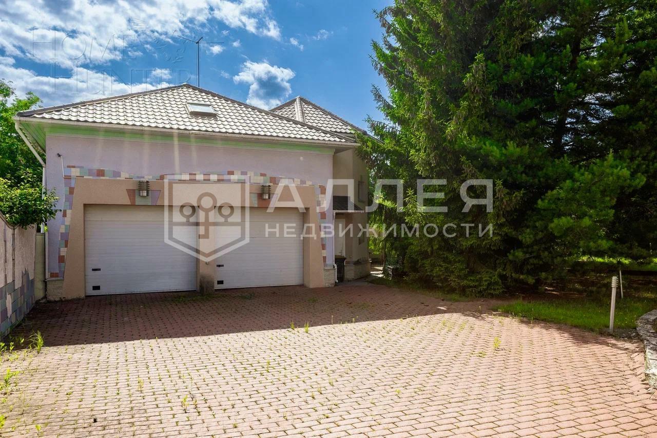 2-этажный коттедж 672 м² с отделкой