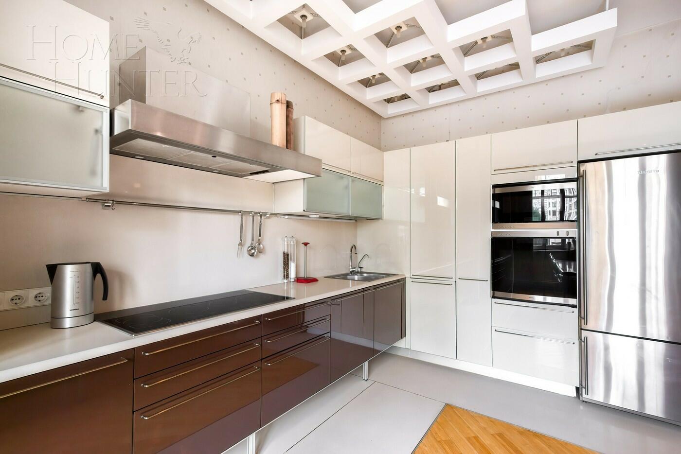 3-КОМН. КВАРТИРА С ОТДЕЛКОЙ 130 М² НА 2 ЭТАЖЕ