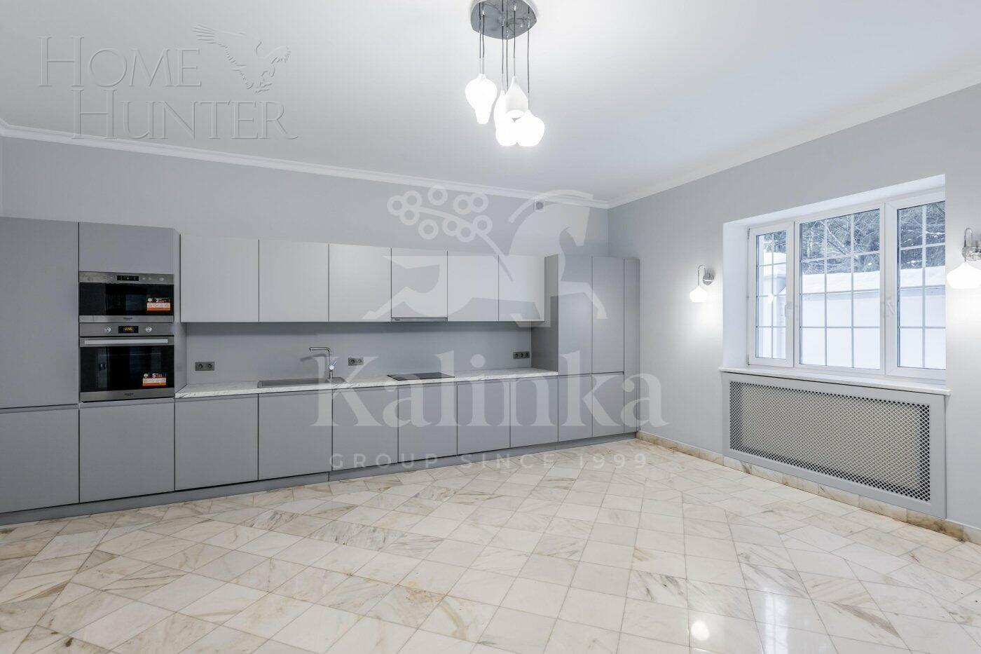 2-этажный коттедж 738 м² с отделкой