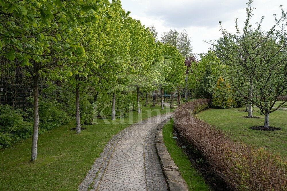 2-этажный коттедж 980 м² с отделкой