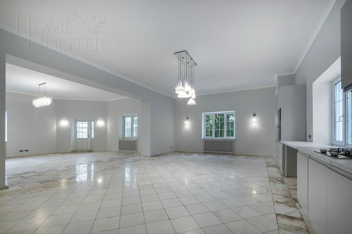 2-этажный коттедж 738 м² с отделкой