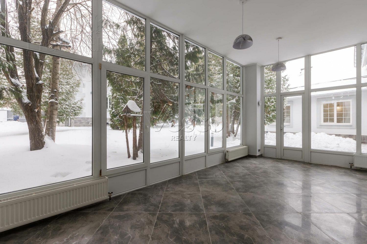 2-этажный коттедж 738 м² с отделкой