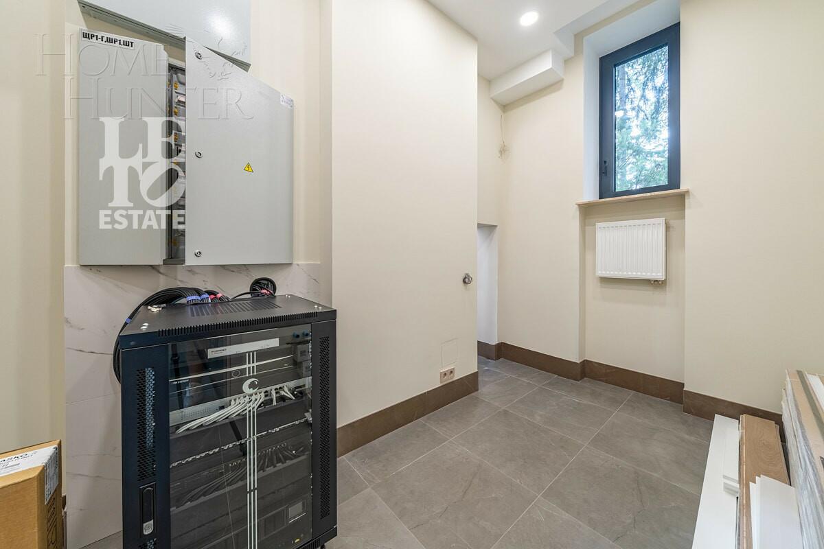 3-этажный коттедж 380 м² с отделкой